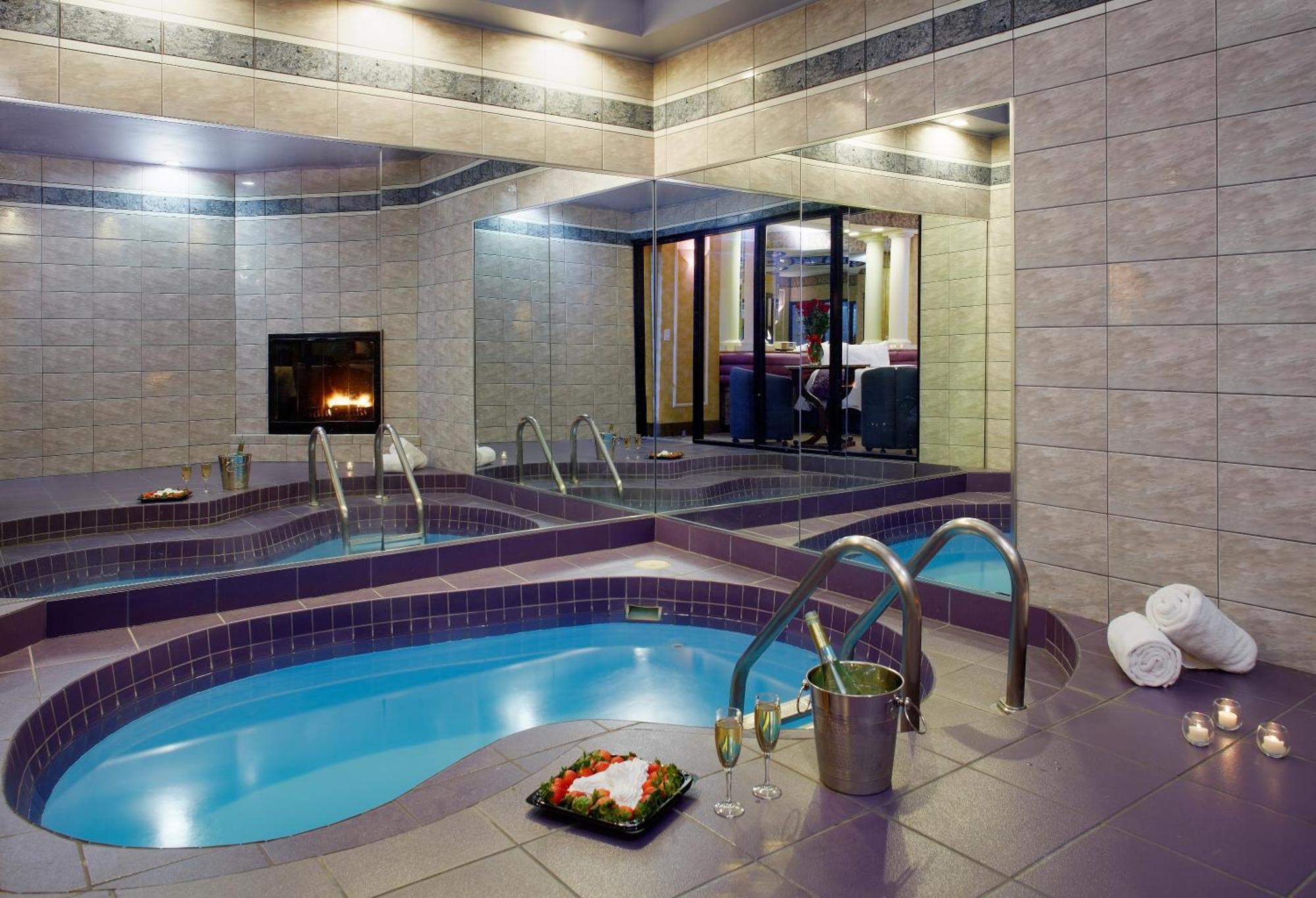 Diana's Oasis Suite